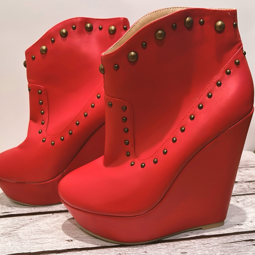 Viva Wedges